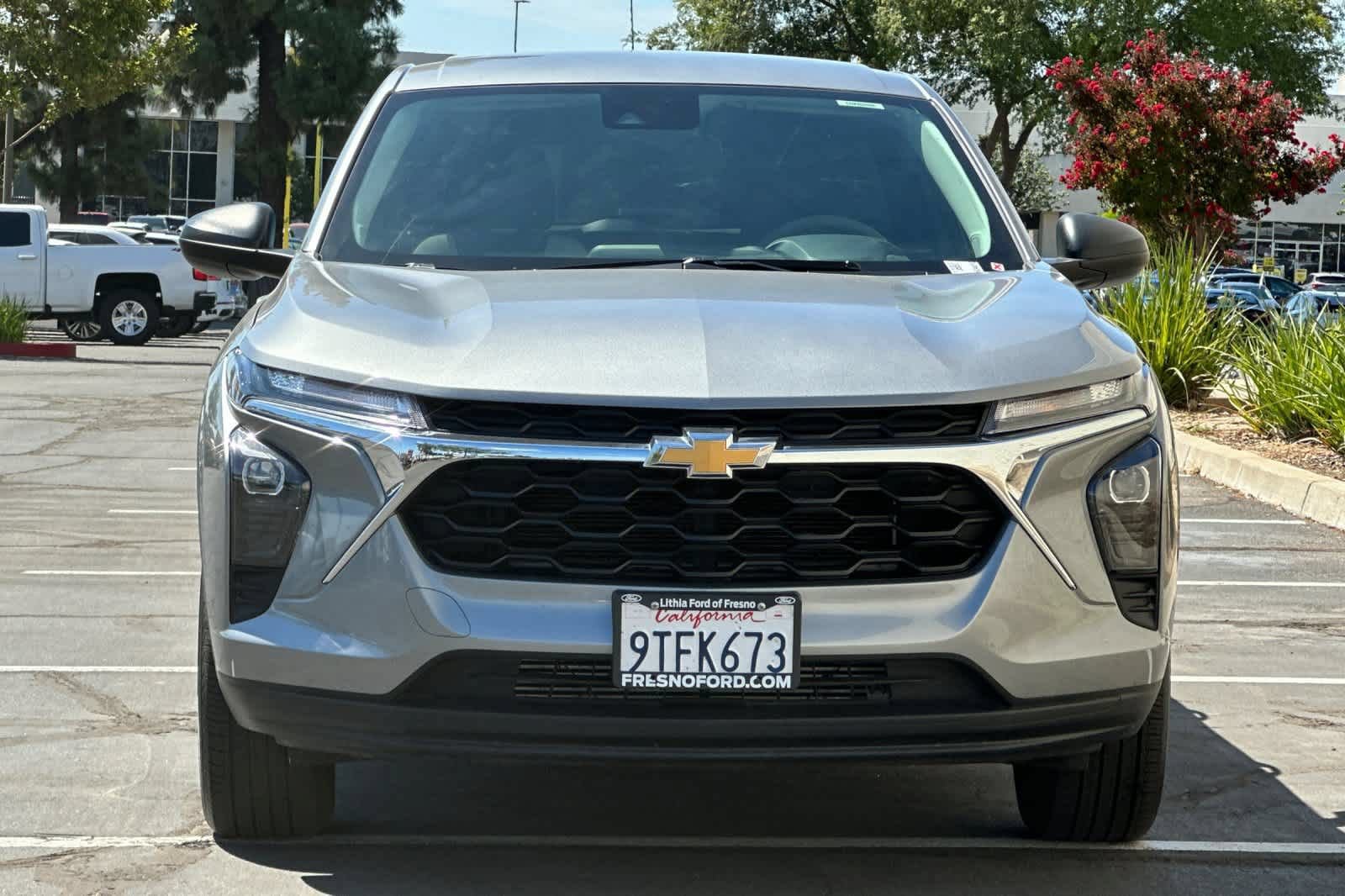Used 2025 Chevrolet Trax LS w/ Driver Confidence Package FWD image 11