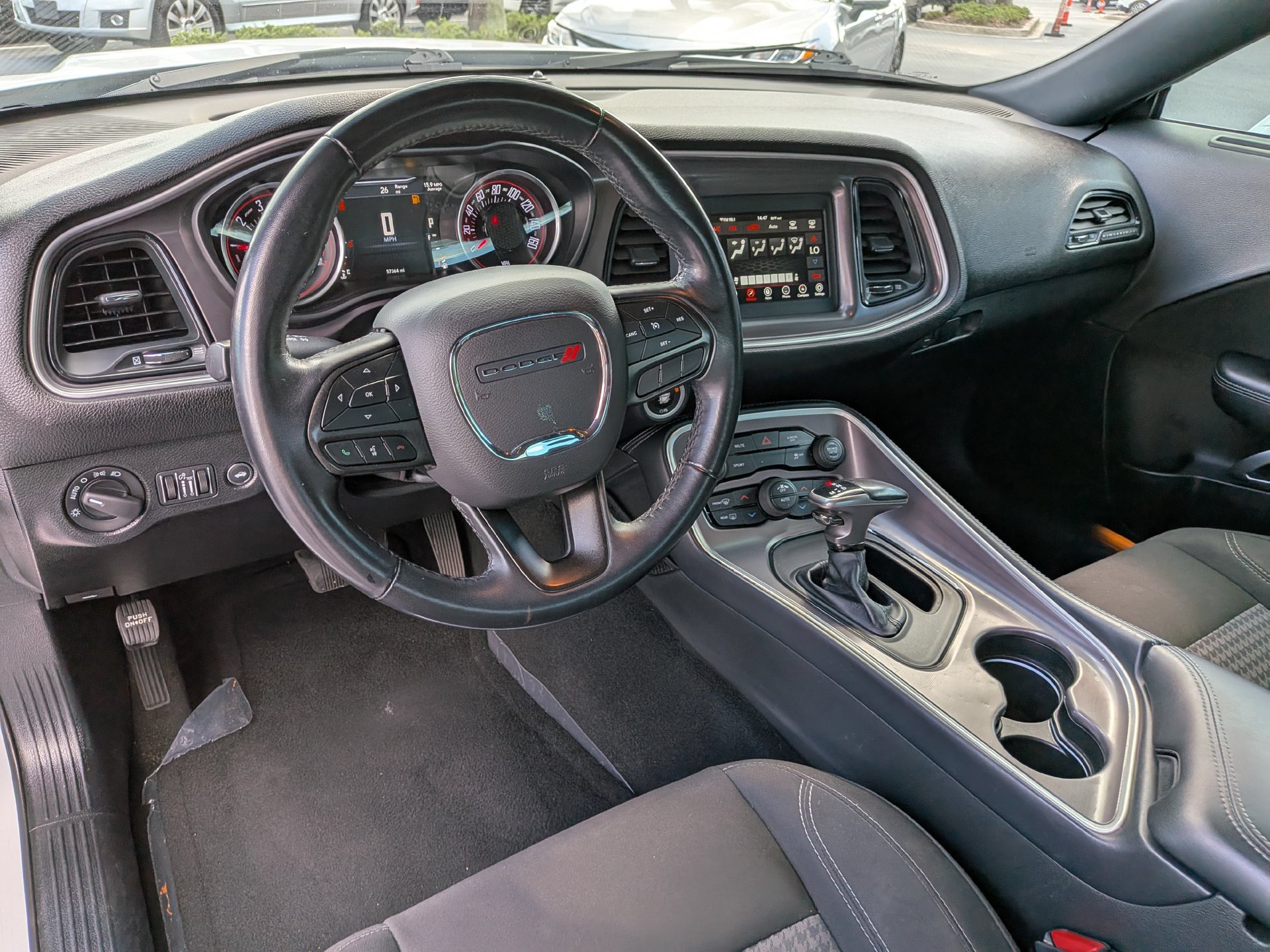 Used 2022 Dodge Challenger SXT RWD image 16