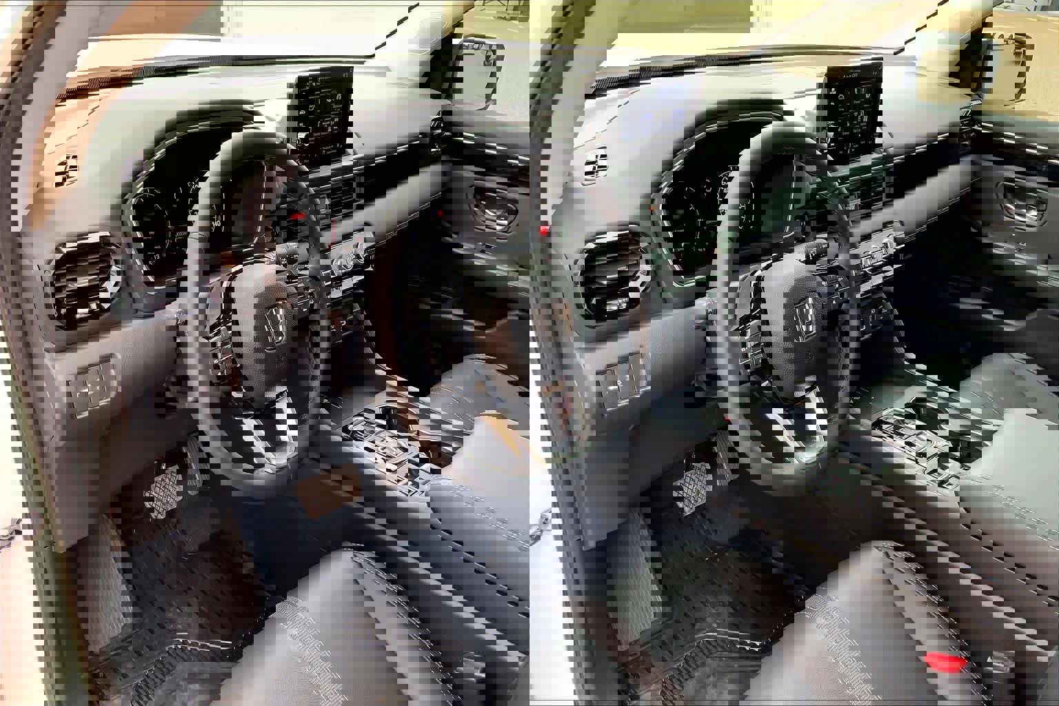 Used 2025 Honda Pilot EX-L image 18