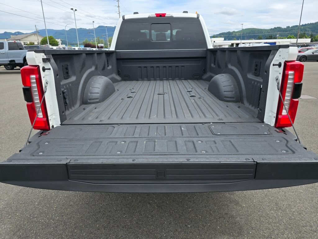 Certified 2024 Ford F350 Lariat w/ Lariat Ultimate Package AWD/4WD image 15
