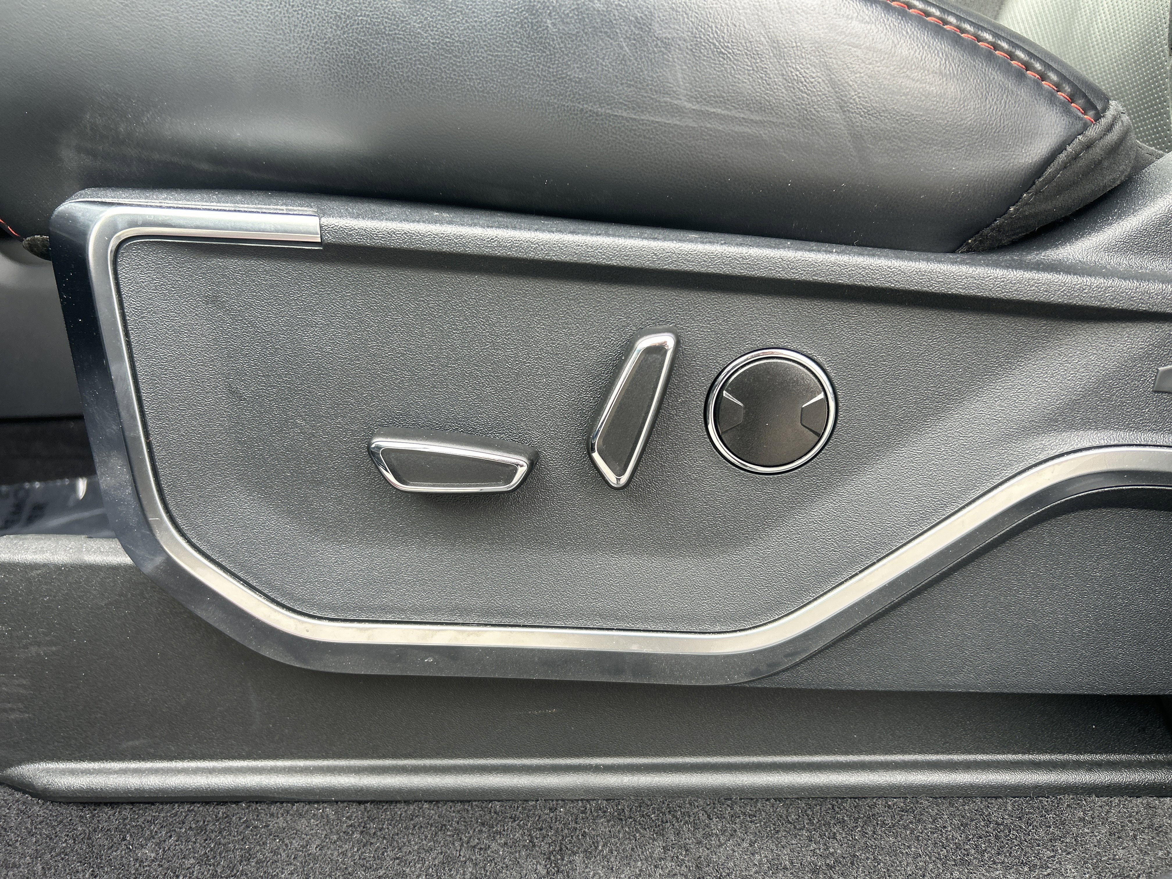 Certified 2025 Ford F150 Raptor image 13