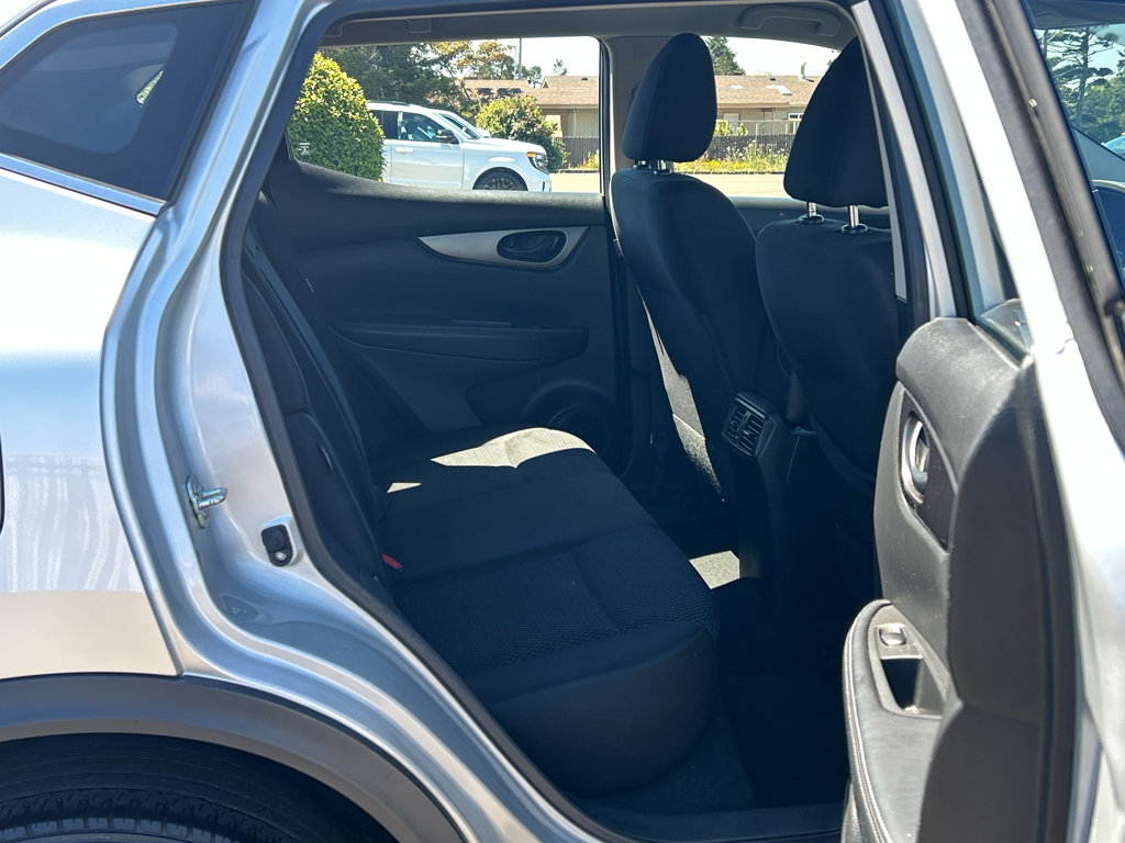 Used 2021 Nissan Rogue Sport S AWD/4WD image 27