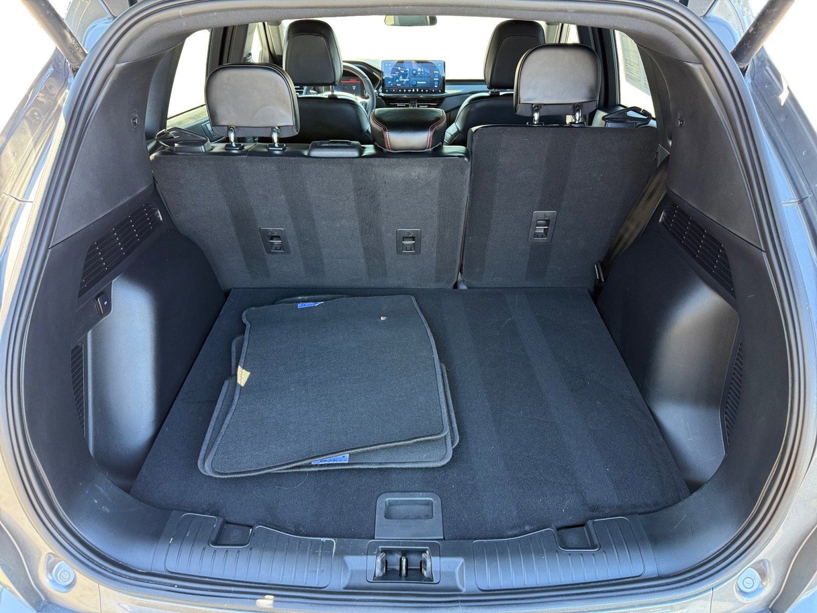 Certified 2024 Ford Escape ST-Line w/ Tech Pack #1 image 17