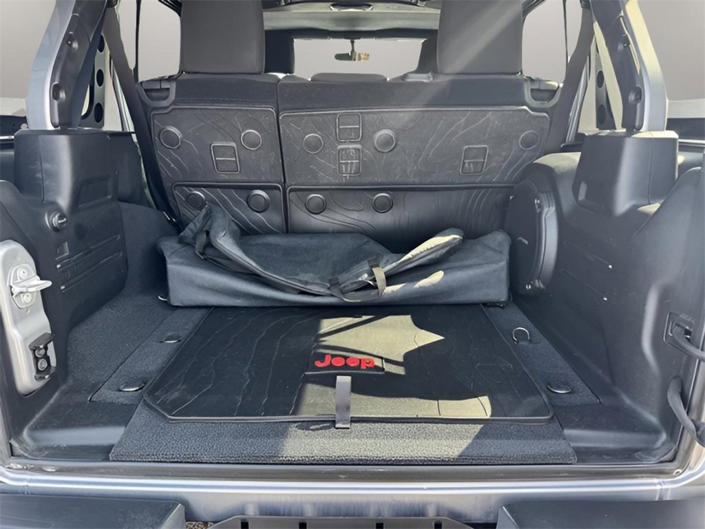 Used 2018 Jeep Wrangler Unlimited Rubicon image 18