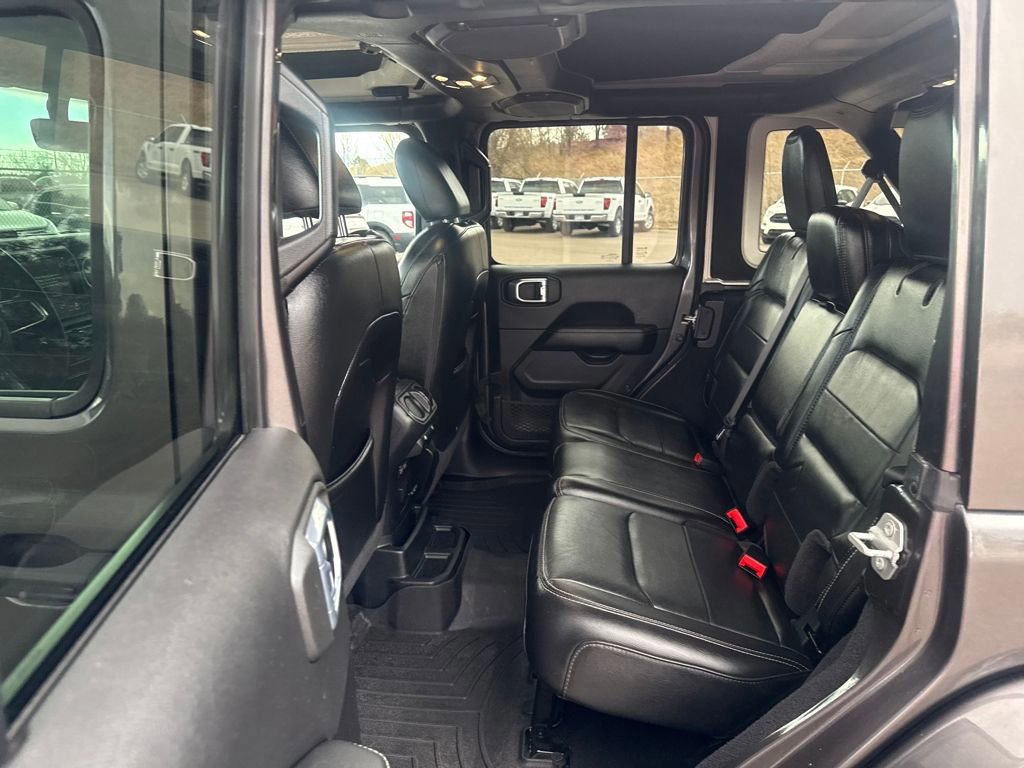 Used 2022 Jeep Wrangler Unlimited Sahara w/ LED Lighting Group image 23