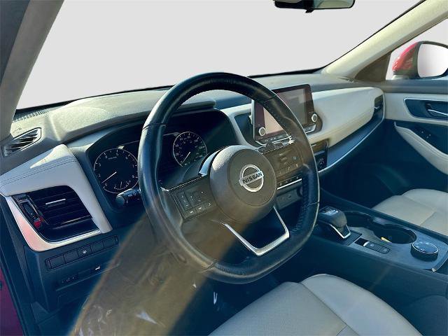 Used 2021 Nissan Rogue SV w/ Premium Package image 9