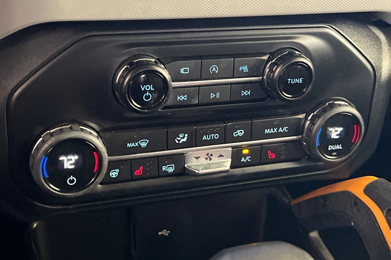 Certified 2021 Ford Bronco Badlands image 23