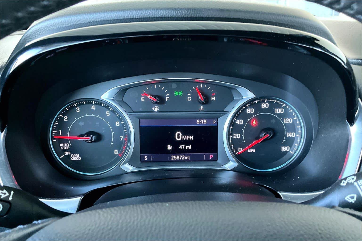 Used 2022 Chevrolet Traverse LT FWD image 25