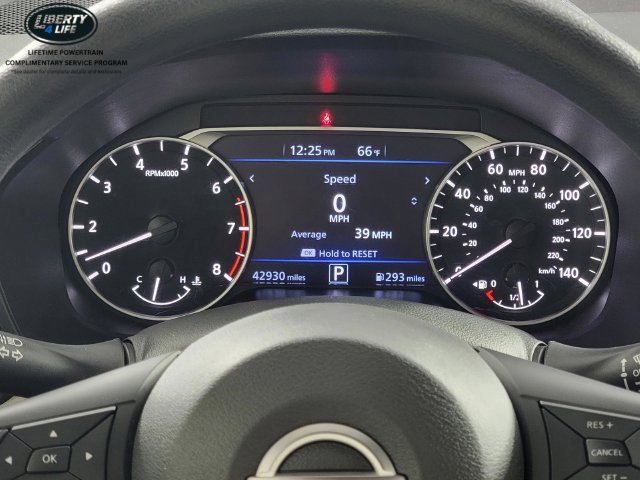 Used 2025 Nissan Altima 2.5 SV AWD/4WD image 31