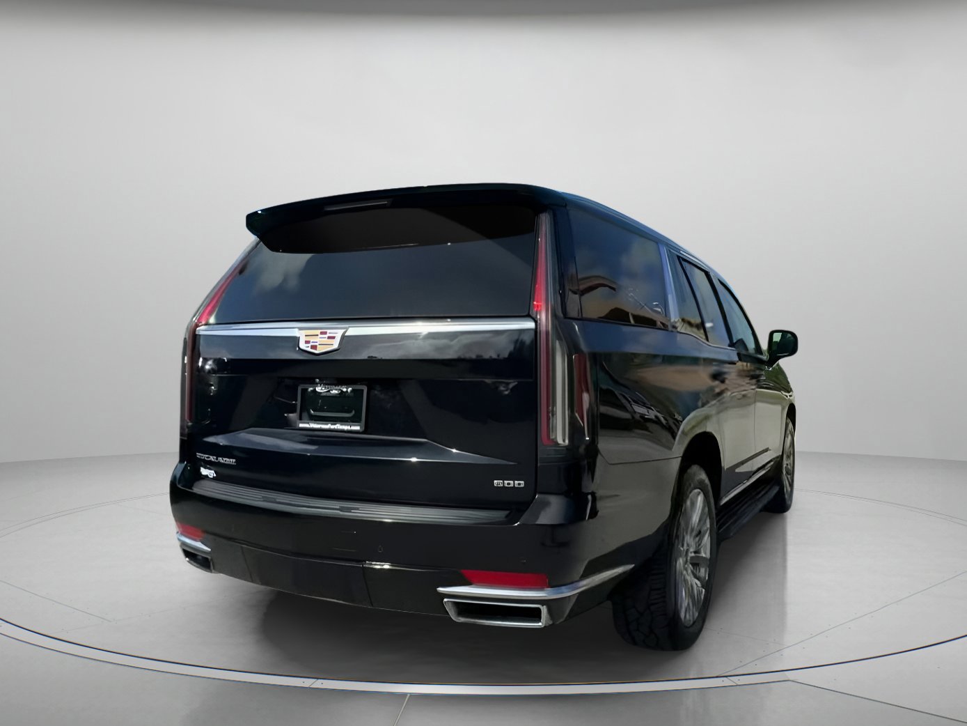 Used 2023 Cadillac Escalade Premium Luxury image 18