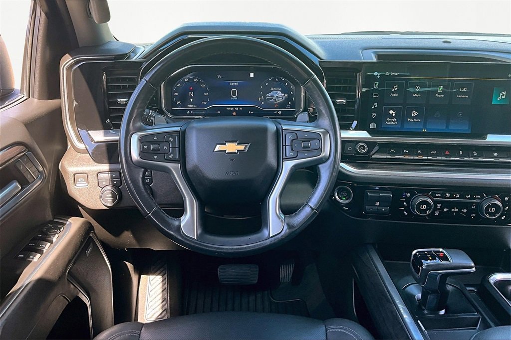 Used 2022 Chevrolet Silverado 1500 LTZ w/ Z71 Off-Road Package image 7