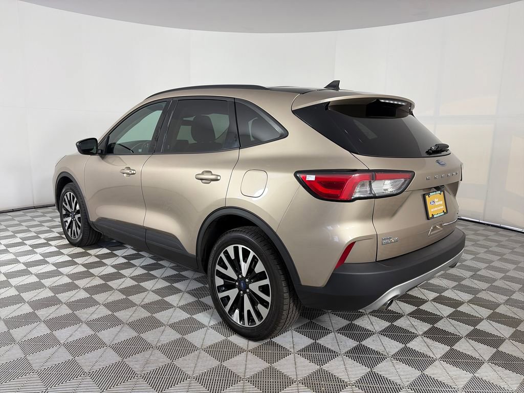 Certified 2020 Ford Escape SE Sport AWD/4WD image 3