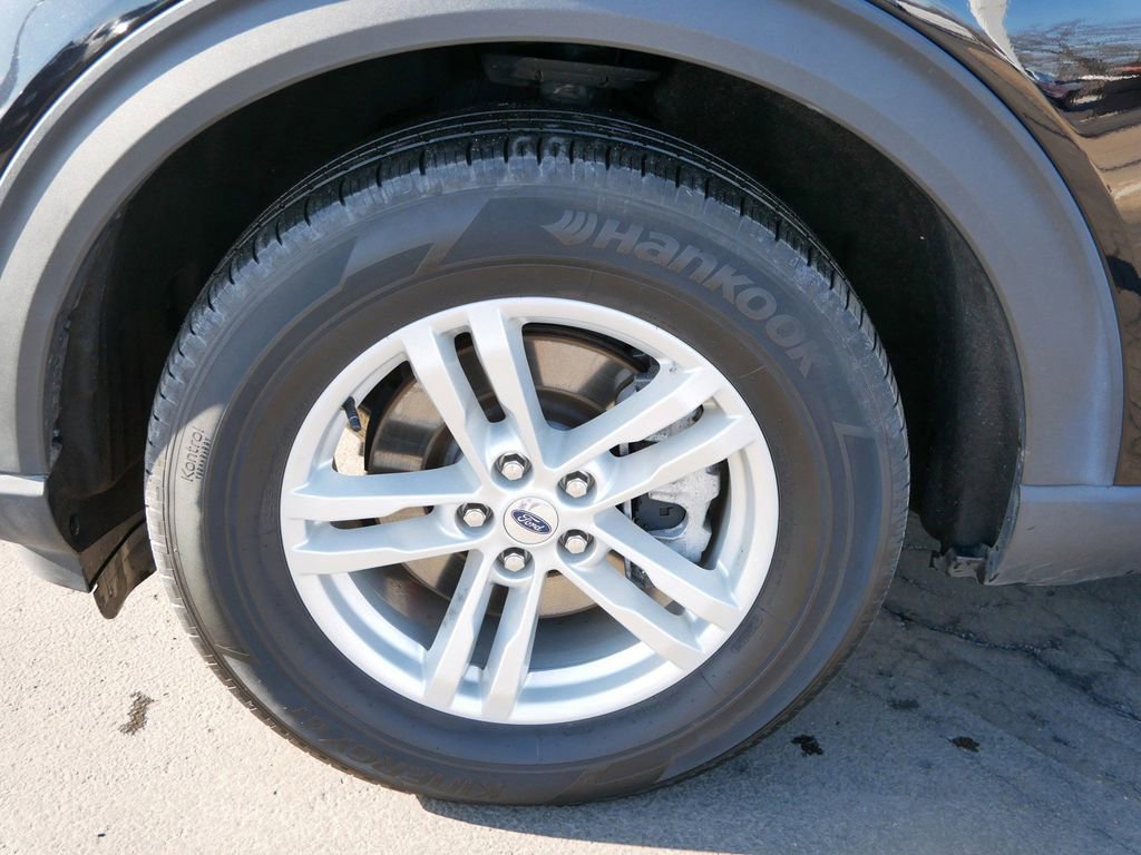 Certified 2023 Ford Explorer XLT w/ Equipment Group 202A image 8