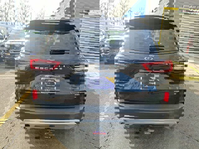 Certified 2024 Ford Escape SE w/ PHEV Premium Package image 6
