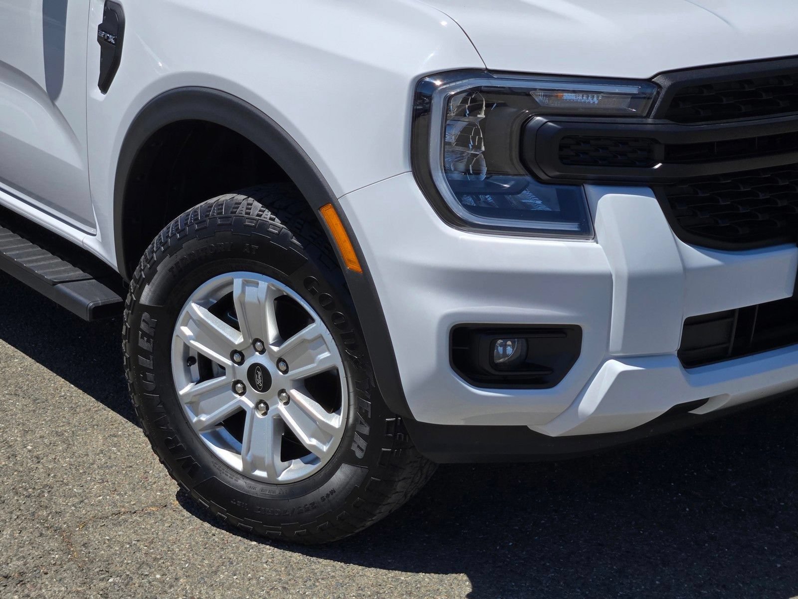 Certified 2024 Ford Ranger XL w/ Trailer Tow Package RWD image 9