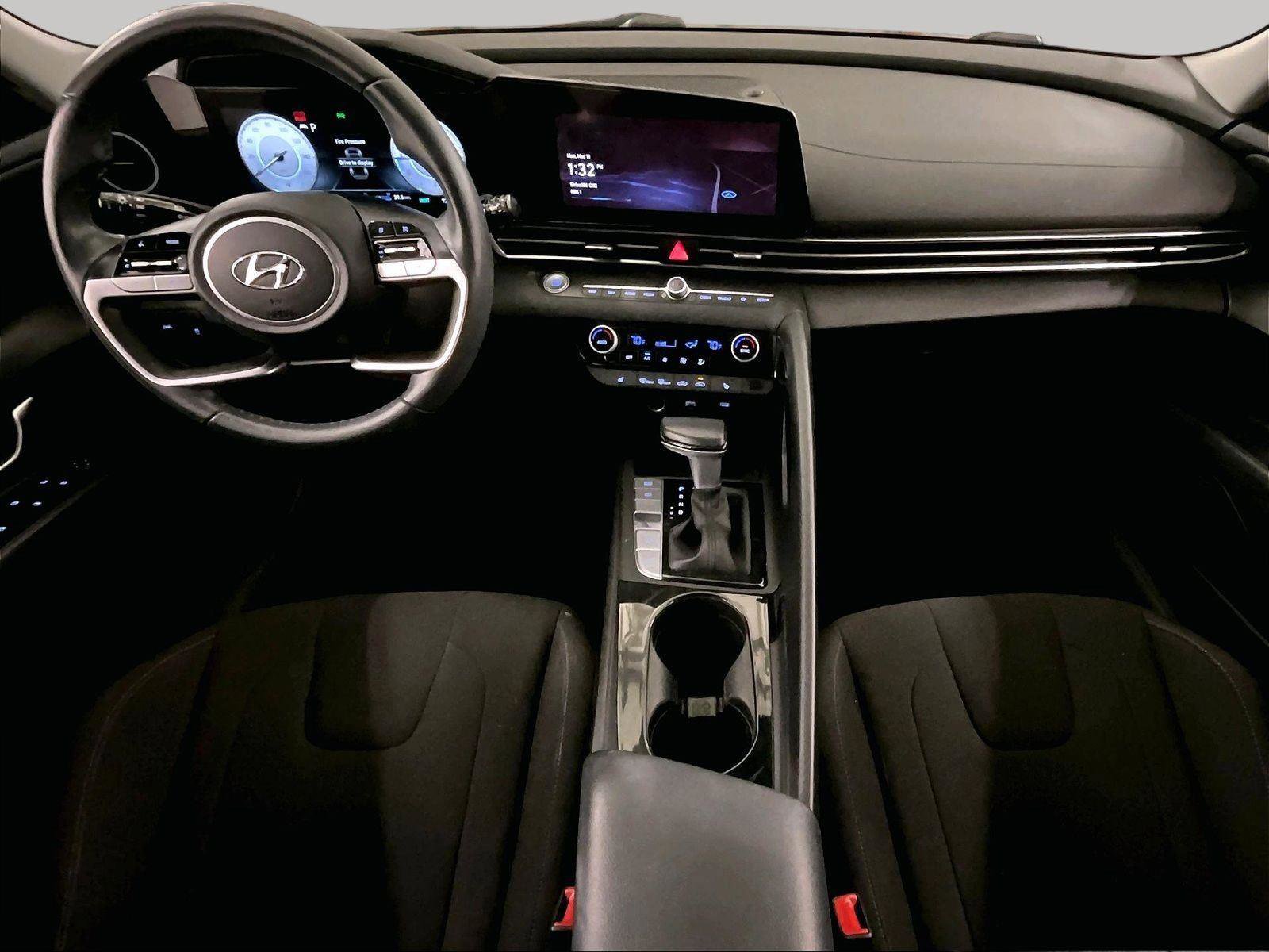 Used 2023 Hyundai Elantra SEL w/ Convenience Package FWD image 14