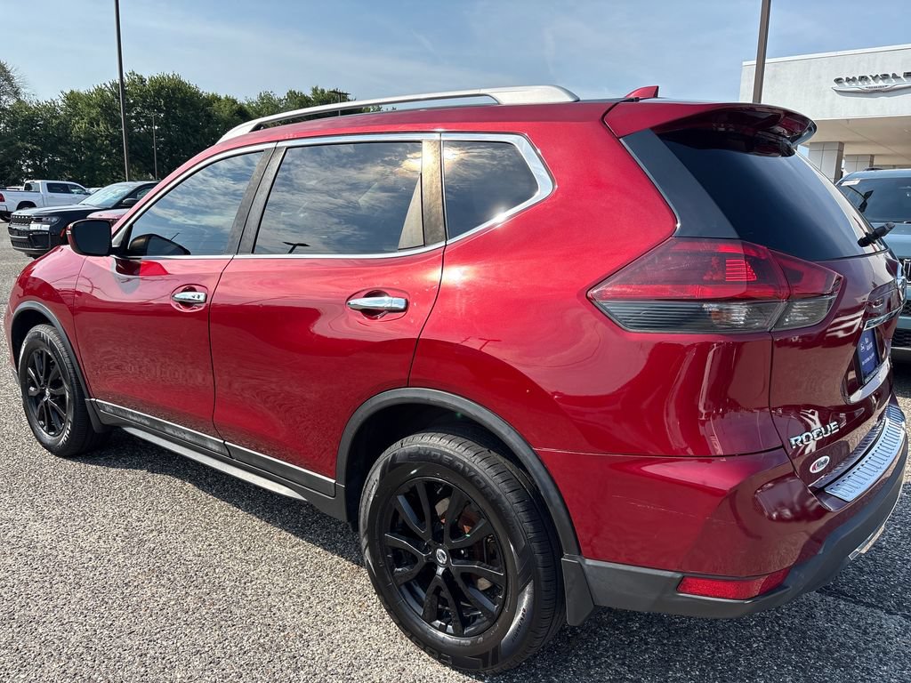 Used 2018 Nissan Rogue SV AWD/4WD image 31