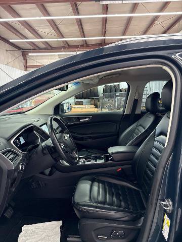 Certified 2019 Ford Edge SEL w/ Equipment Group 201A AWD/4WD image 9