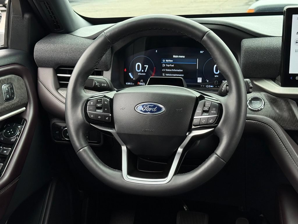 Certified 2026 Ford Explorer Platinum w/ LUX Leather Package AWD/4WD image 8