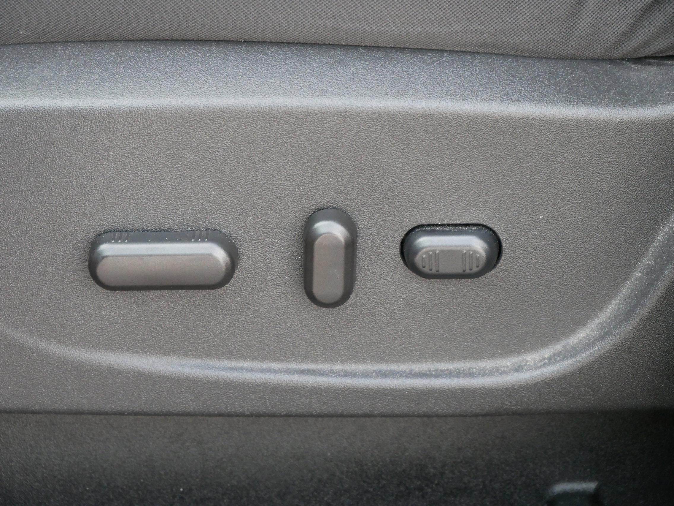 Certified 2018 Ford Escape SE image 12