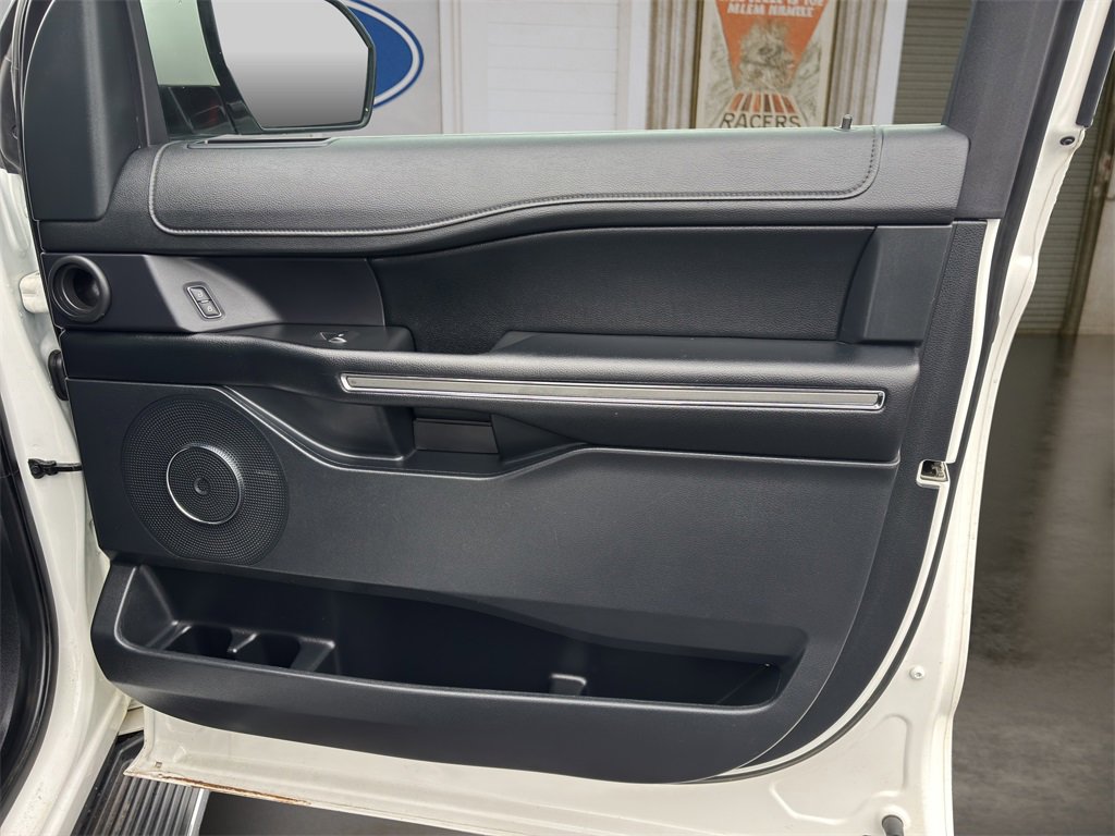 Certified 2021 Ford Expedition Max XLT image 24