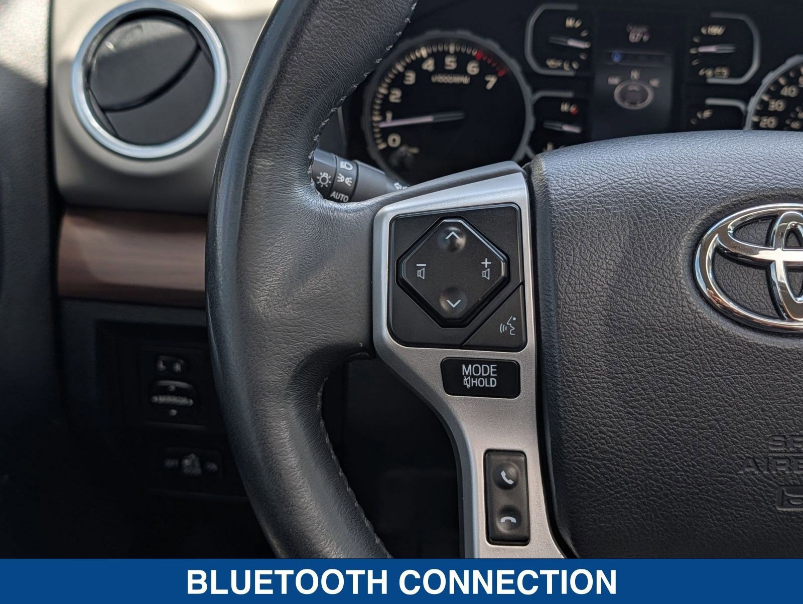 Used 2020 Toyota Tundra Limited w/ Limited Premium Package image 25