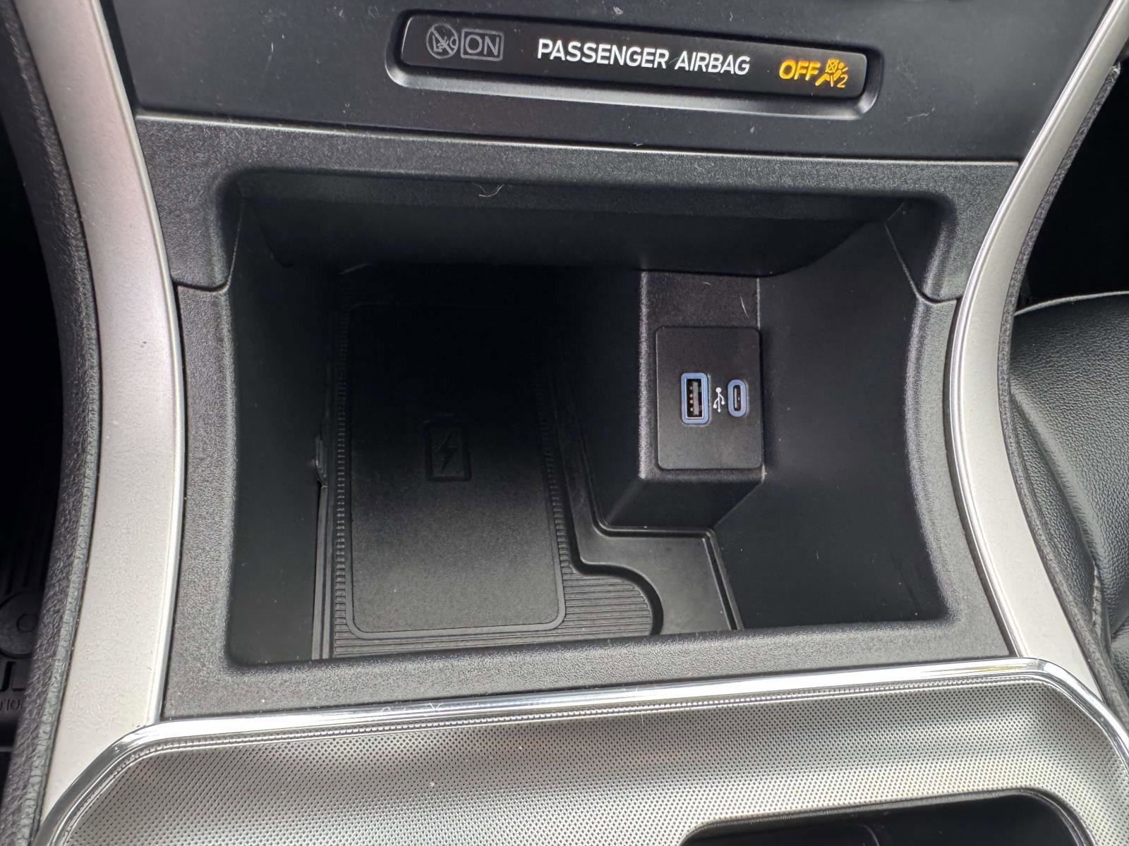 Certified 2022 Ford Edge SEL w/ Convenience Package image 29