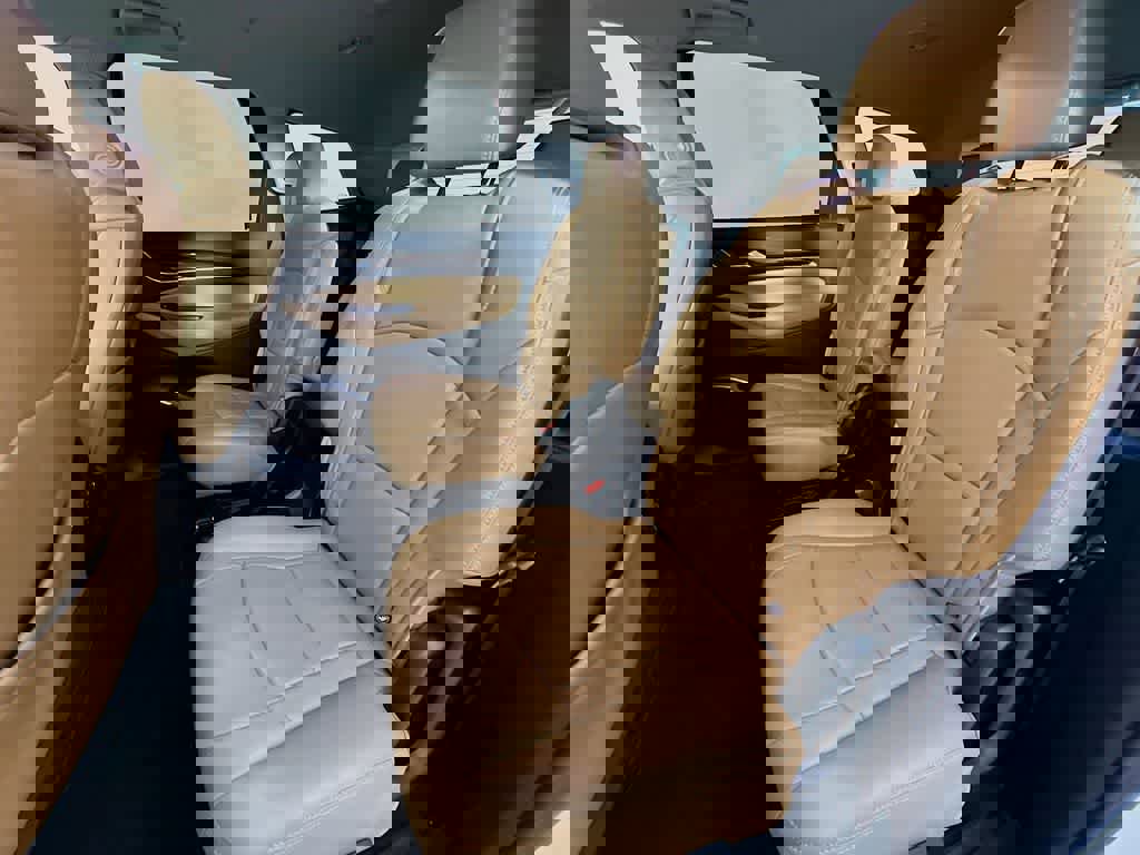 Used 2020 Buick Enclave Essence w/ Trailering Package, 5000 lbs. image 17