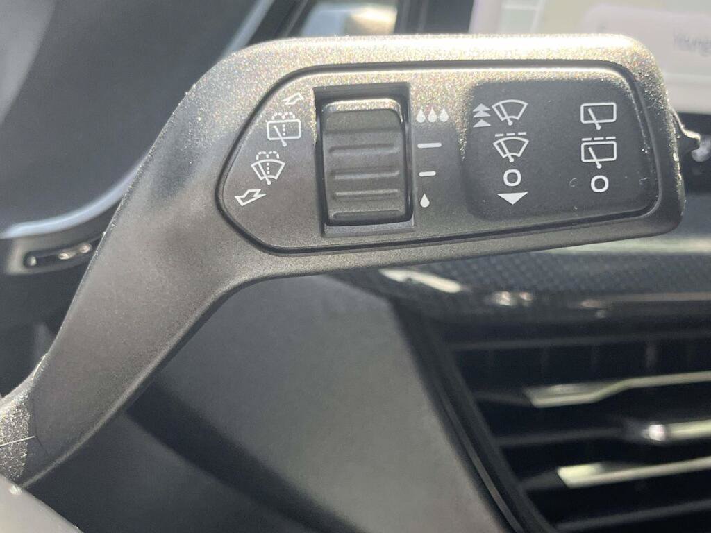 Certified 2023 Ford Escape ST-Line w/ Tech Pack #1 FWD image 37