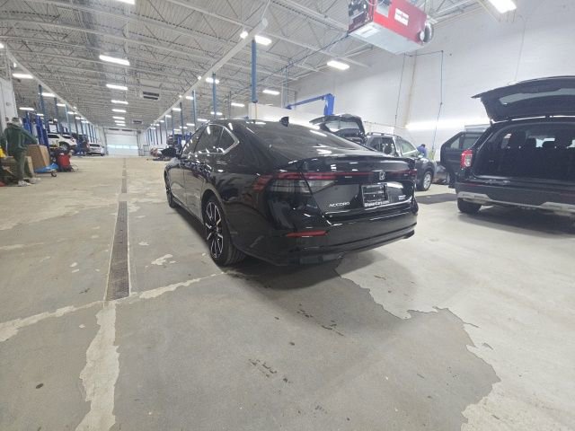 Used 2023 Honda Accord Touring image 5