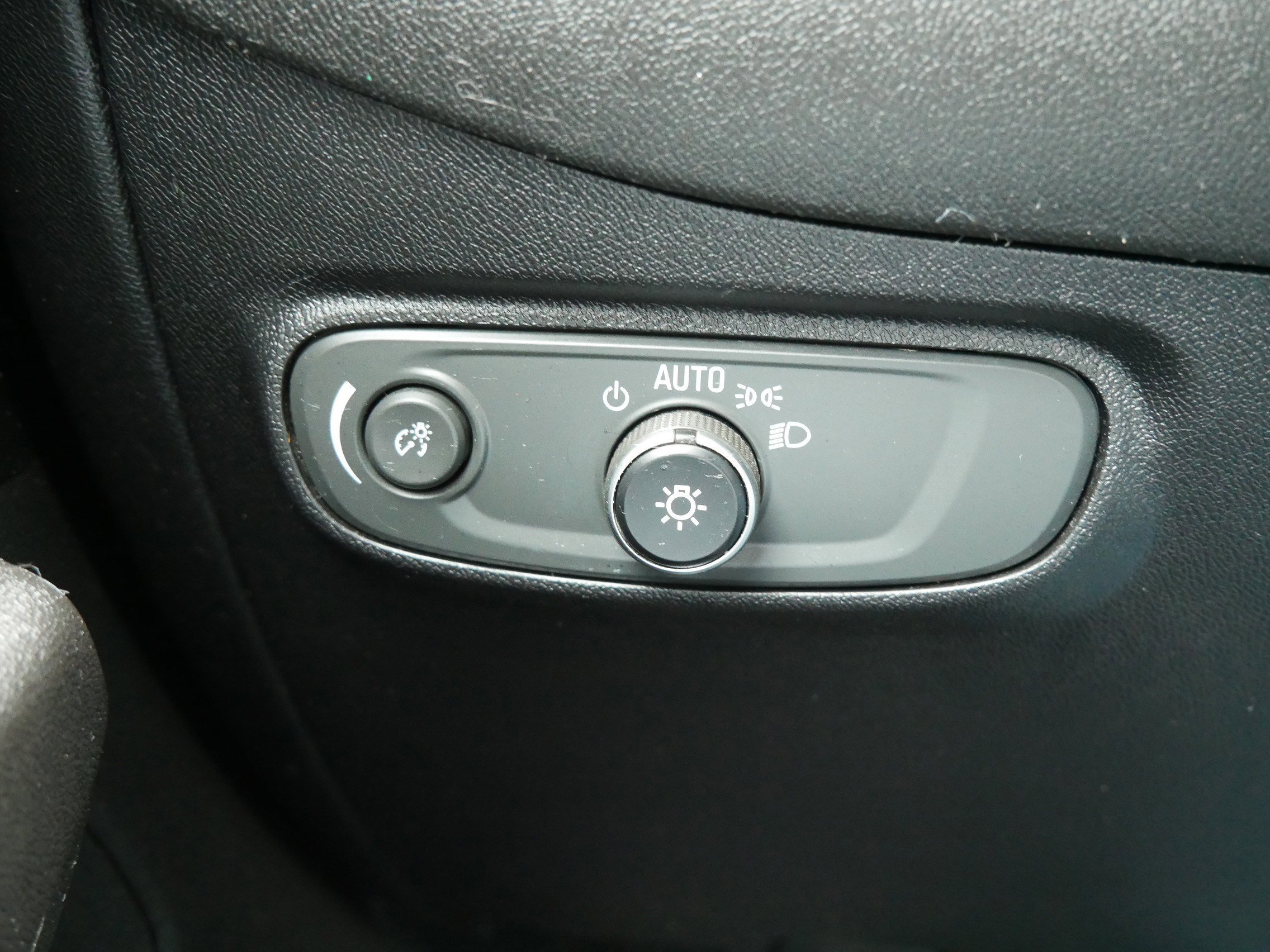 Used 2019 Chevrolet Equinox LT image 26