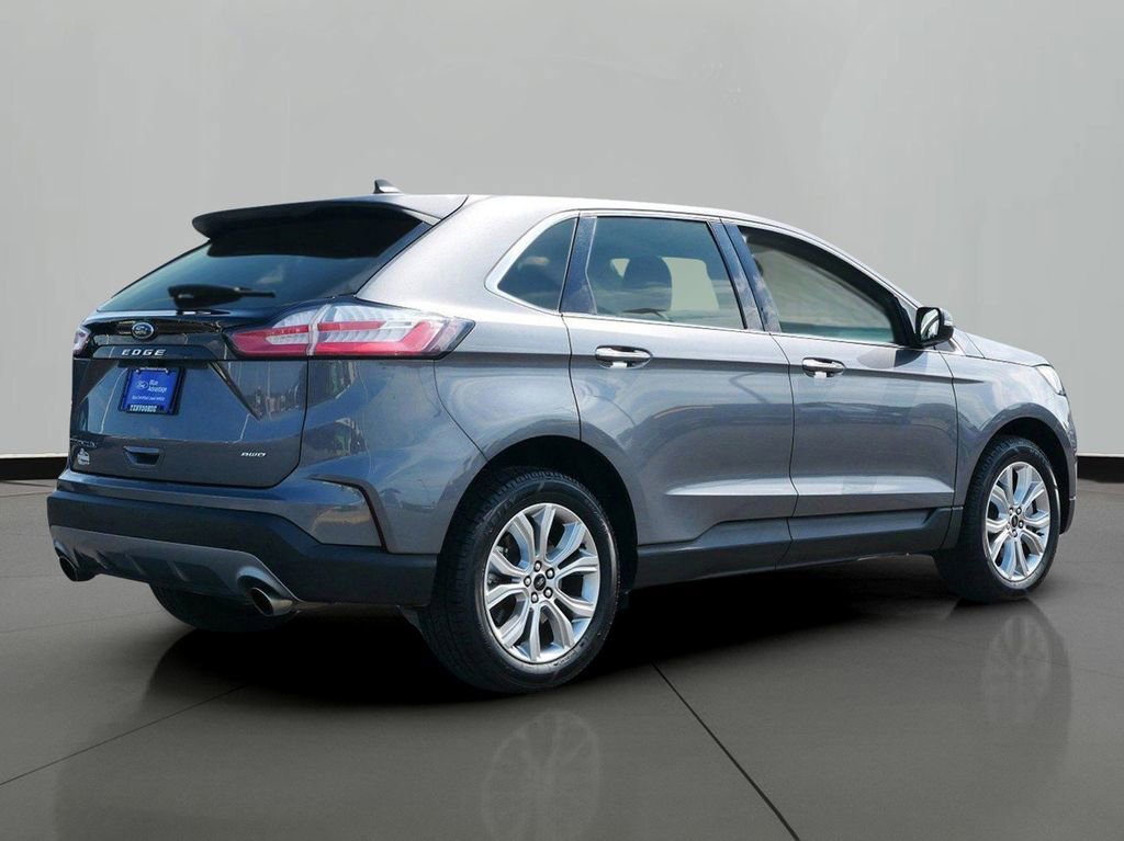 Certified 2024 Ford Edge Titanium image 3