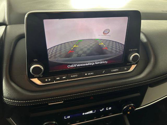 Used 2025 Nissan Rogue SV AWD/4WD image 5
