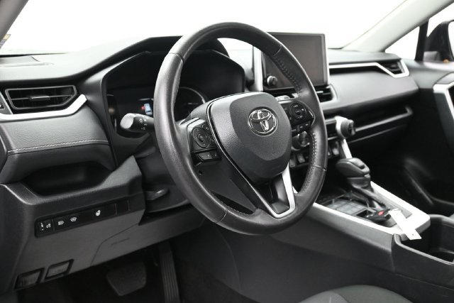 Used 2025 Toyota RAV4 XLE w/ Weather Package AWD/4WD image 15