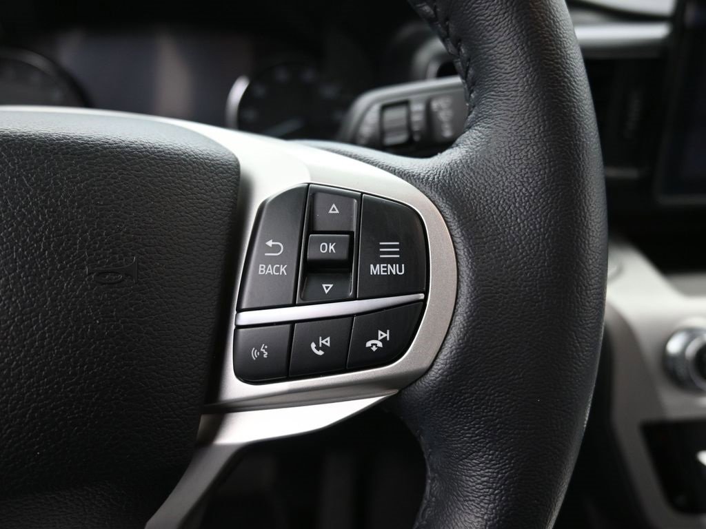 Certified 2021 Ford Explorer XLT w/ Equipment Group 202A image 17