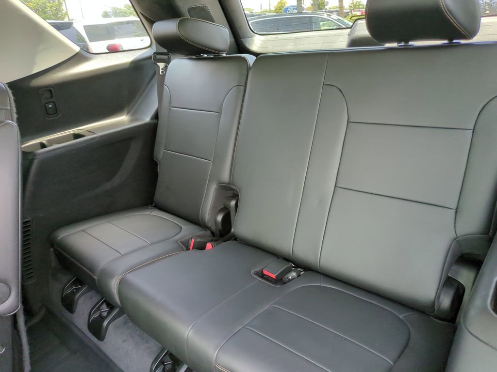 Used 2020 Chevrolet Traverse RS AWD/4WD image 23