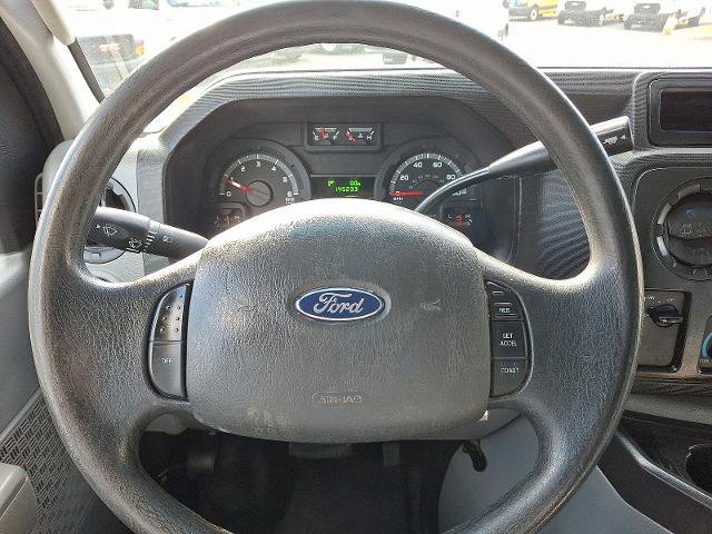 Certified 2016 Ford E-350 and Econoline 350 Super Duty w/ Power Windows & Locks Group image 17