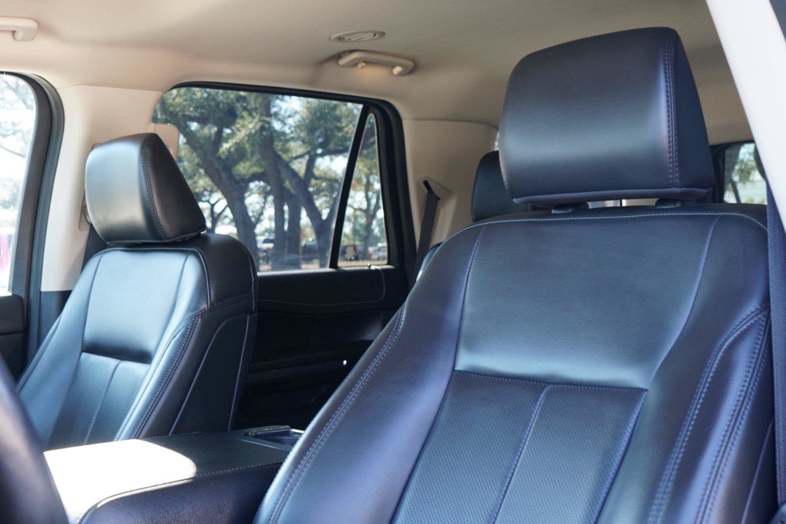 Certified 2023 Ford Expedition XLT RWD image 10