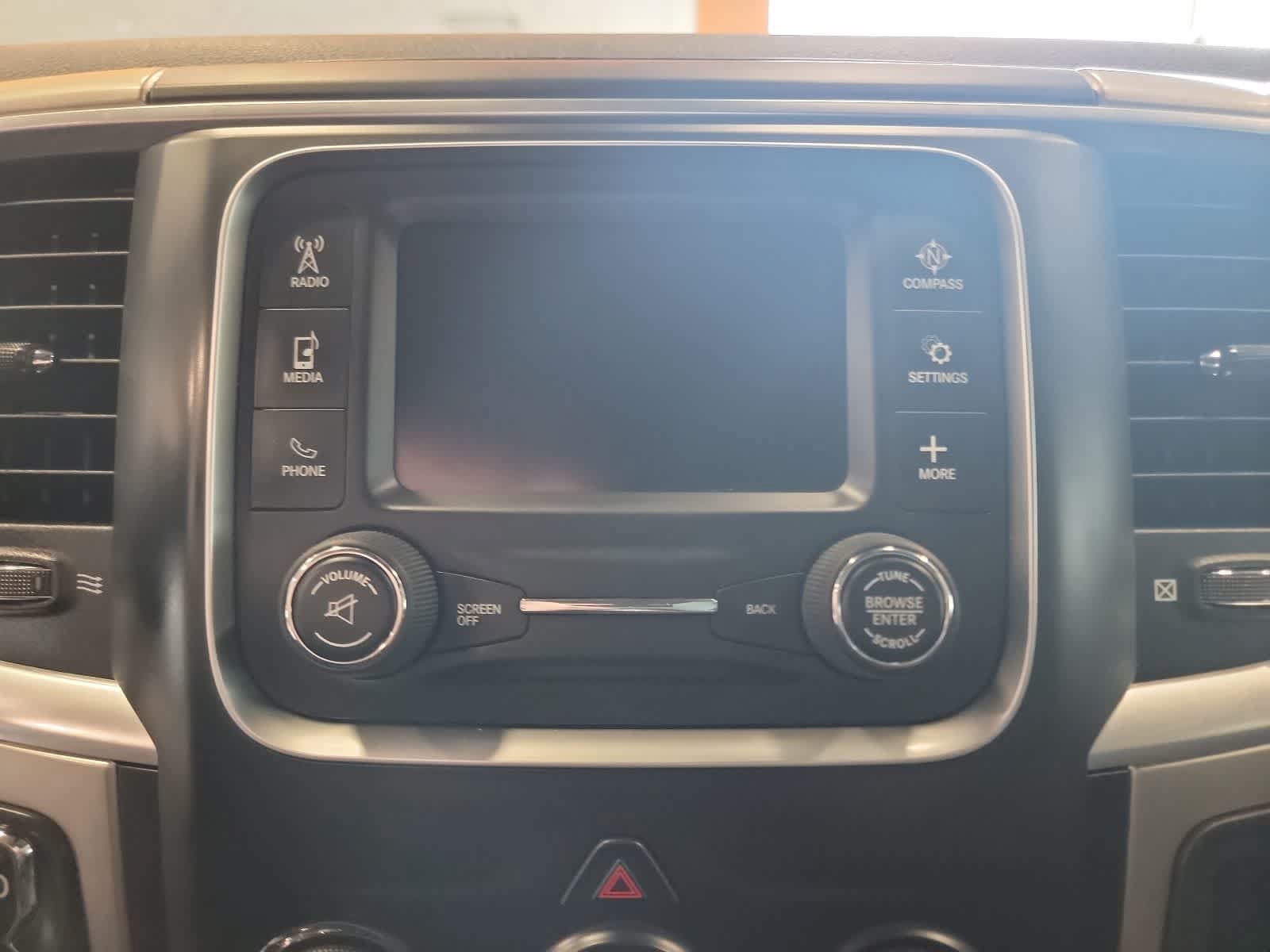 Used 2019 RAM 1500 Classic SLT AWD/4WD image 27