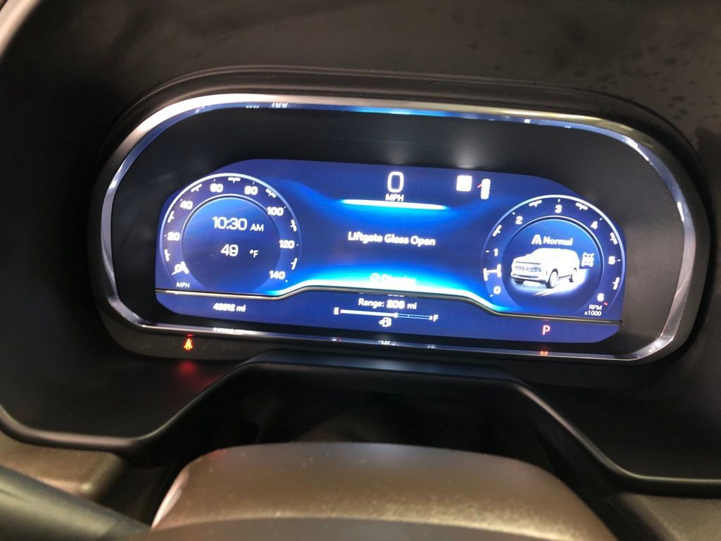 Used 2022 Chevrolet Tahoe Z71 w/ Z71 Off-Road Package image 20