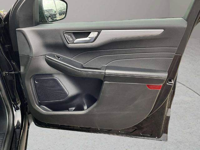 Certified 2024 Ford Escape Platinum AWD/4WD image 21