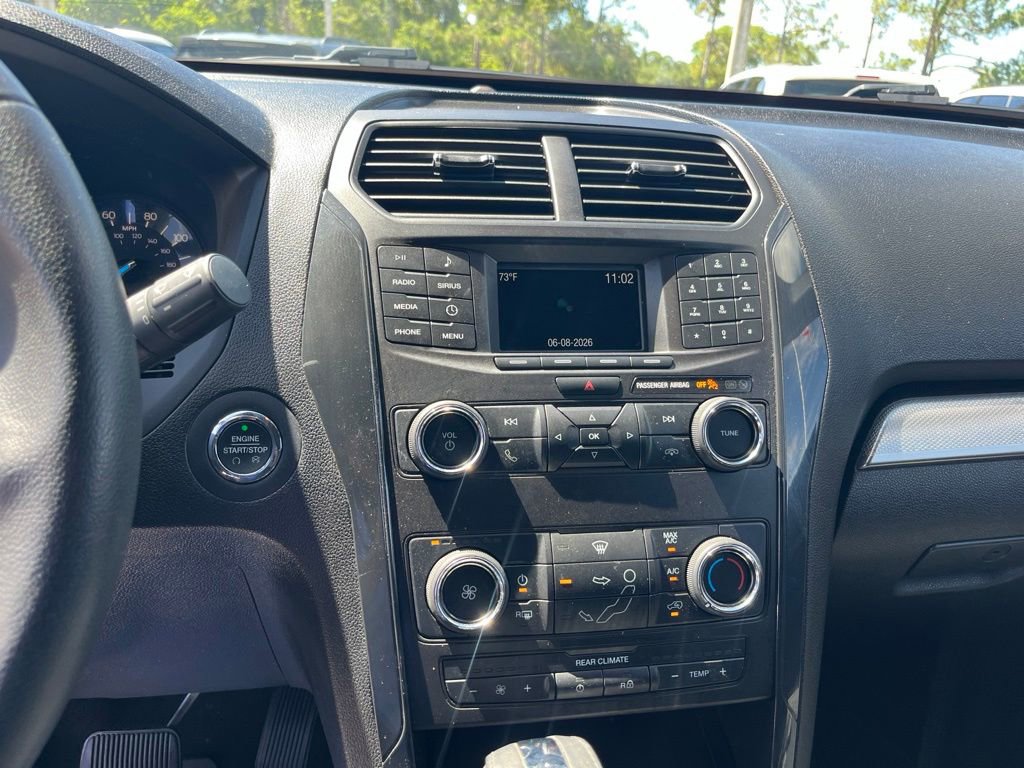 Certified 2018 Ford Explorer XLT FWD image 16
