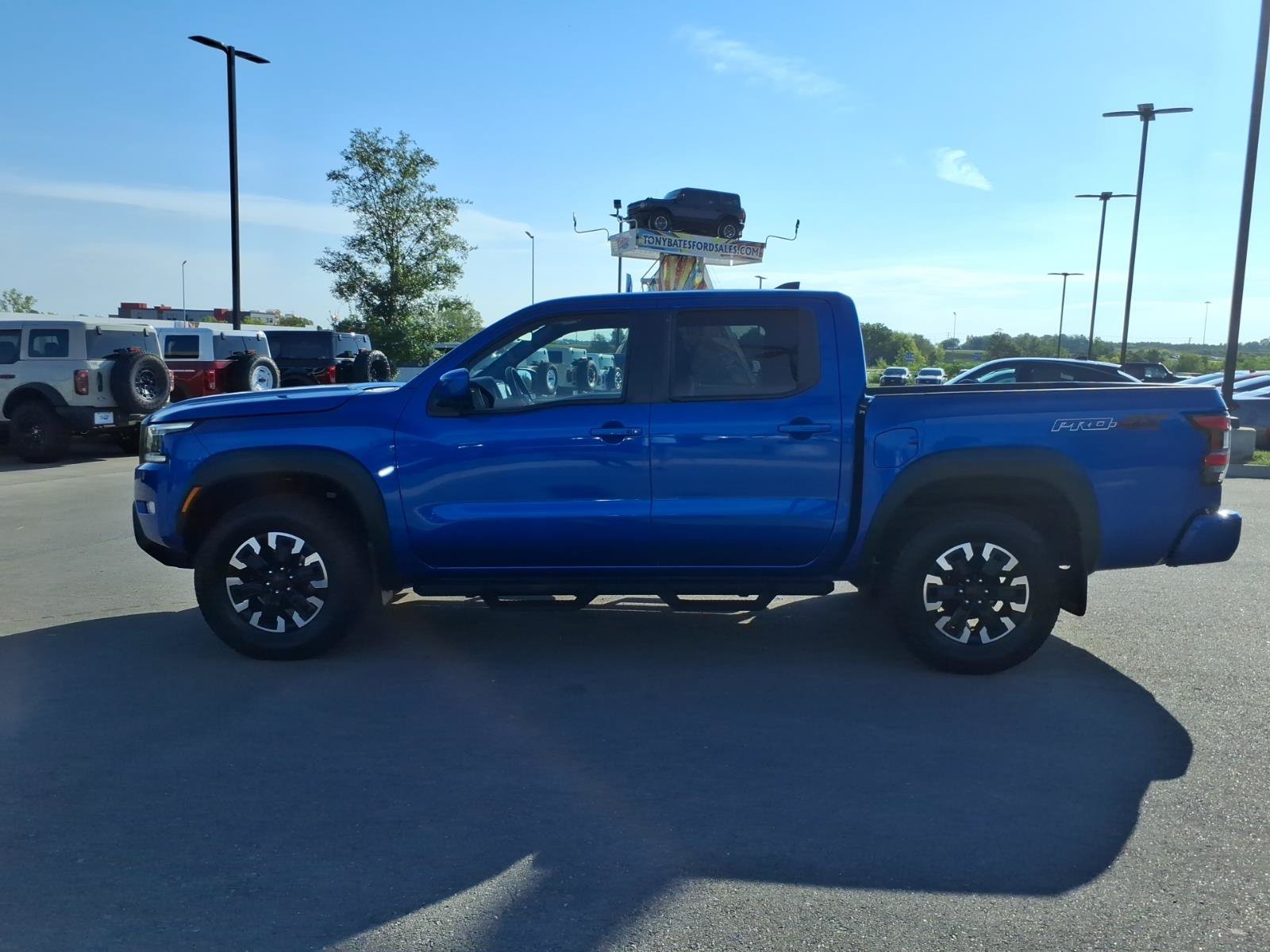 Used 2024 Nissan Frontier PRO-4X w/ Technology Package AWD/4WD image 6