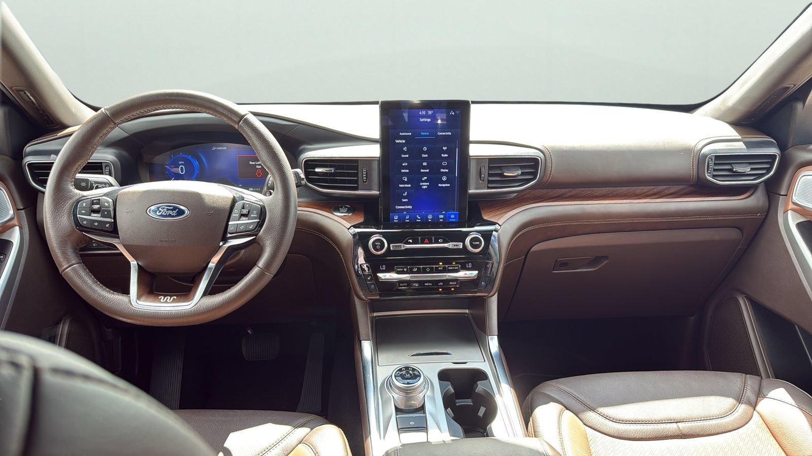 Certified 2021 Ford Explorer King Ranch w/ Premium Technology Package RWD image 21