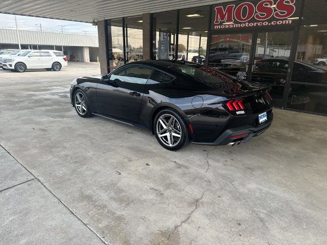 Certified 2025 Ford Mustang Premium image 3