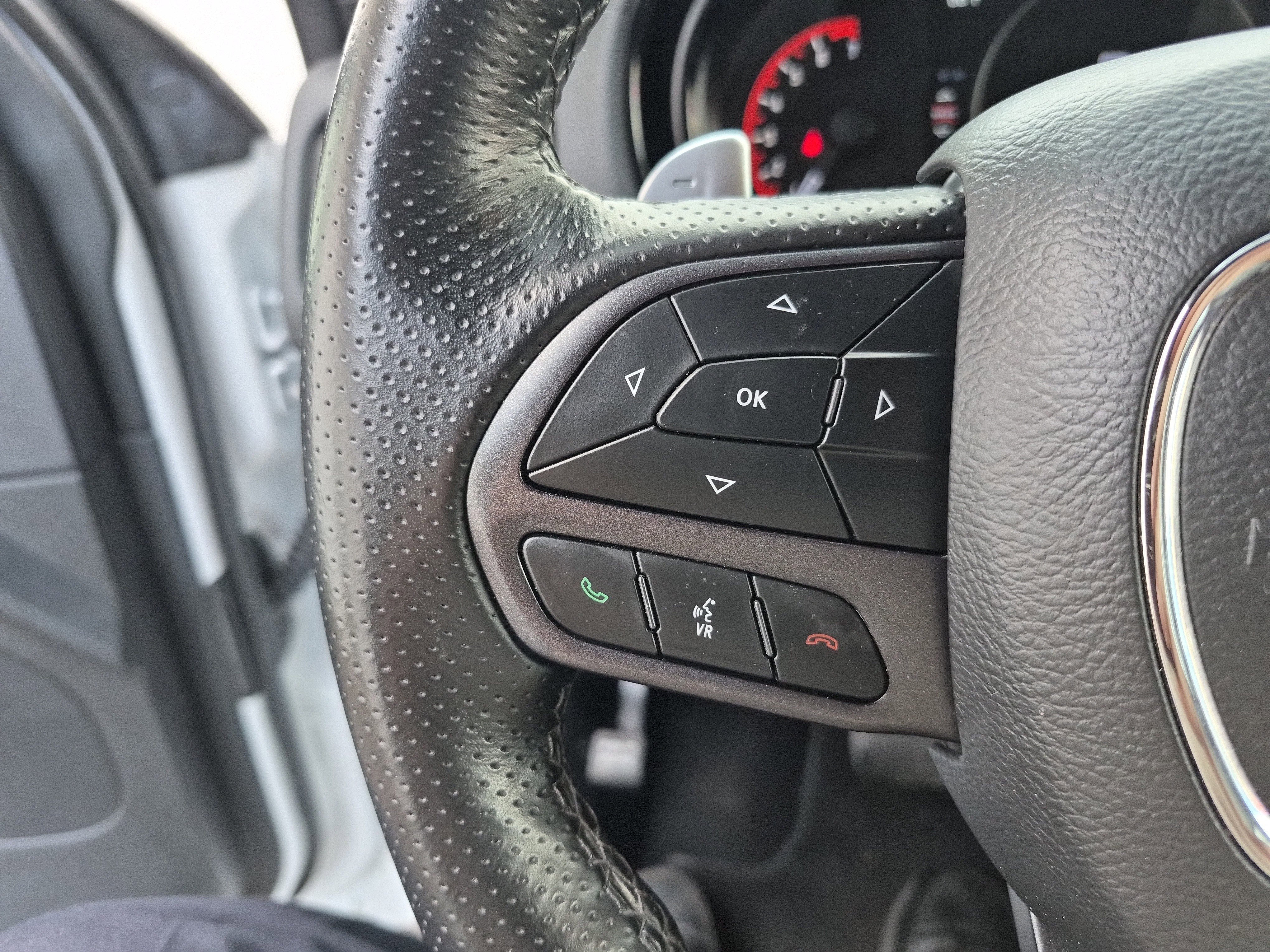 Used 2024 Dodge Durango GT image 28