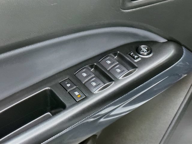 Used 2022 Chevrolet Colorado Z71 AWD/4WD image 18