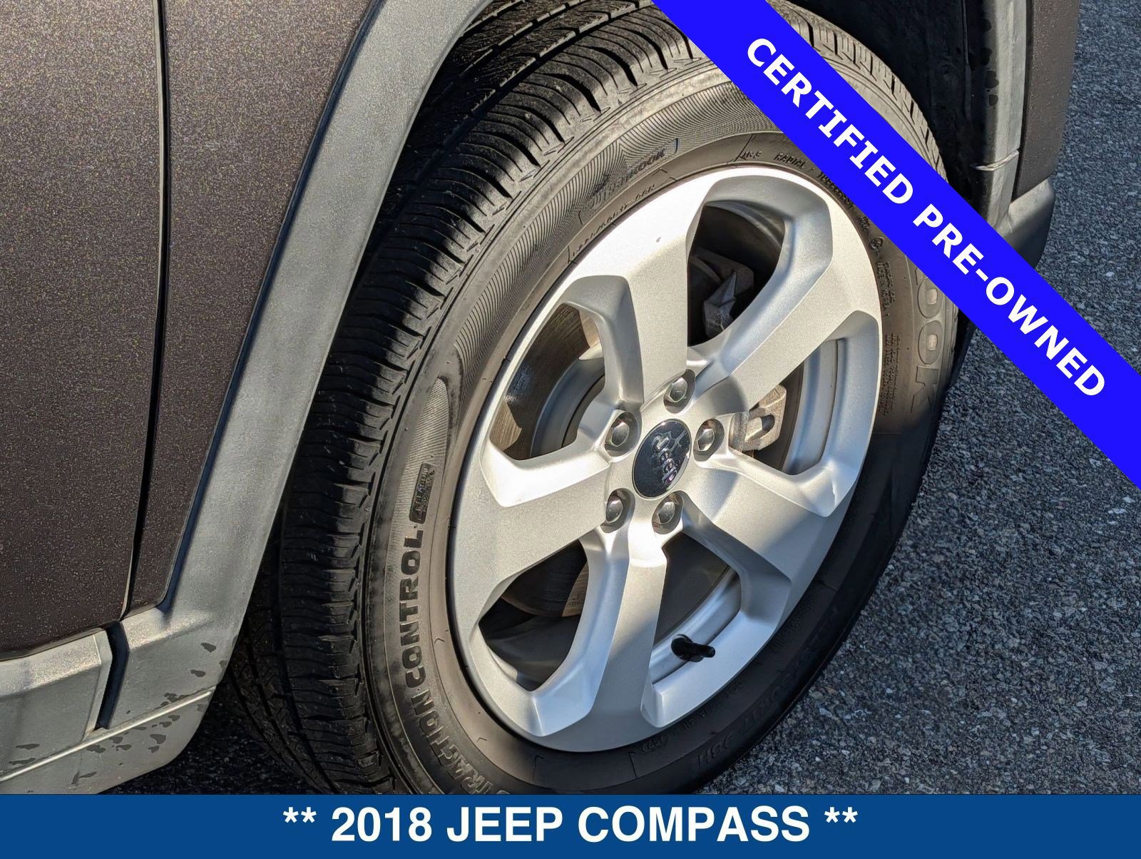 Used 2018 Jeep Compass Latitude w/ Popular Equipment Group image 13