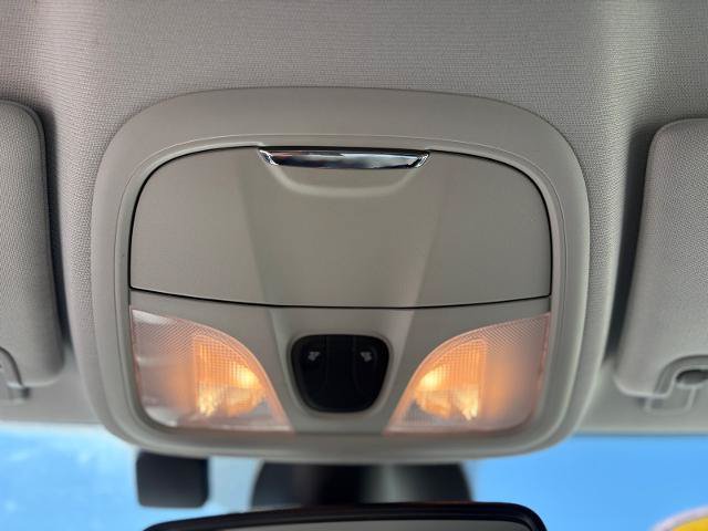 Used 2021 Jeep Cherokee Latitude FWD image 26