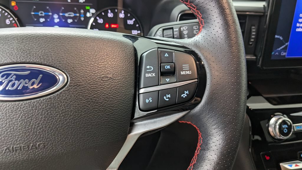 Certified 2023 Ford Explorer ST-Line AWD/4WD image 34